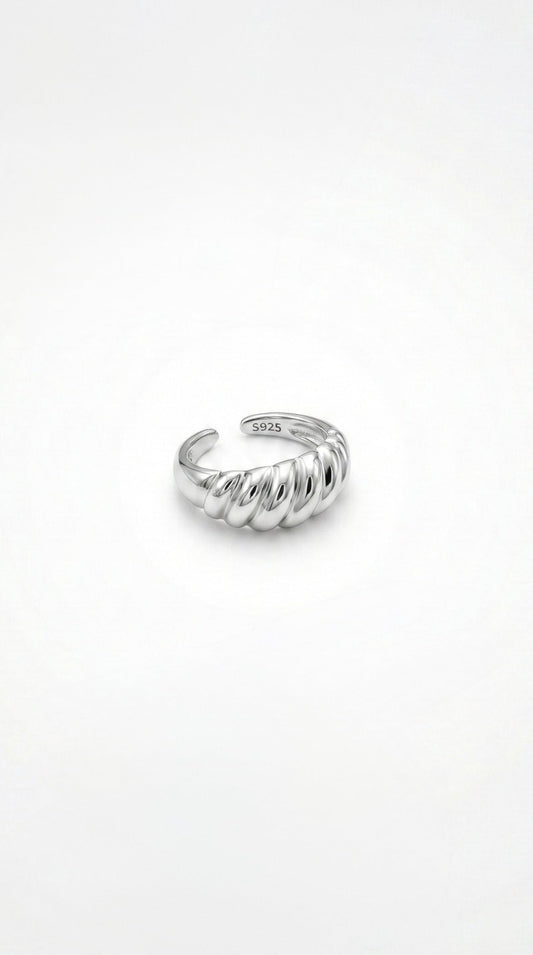 Silver Ring “Croissant”